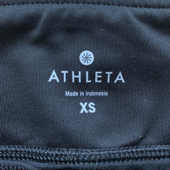 ATHLETA Black Ready Set Go 4” Short XS - Picture 6 of 6